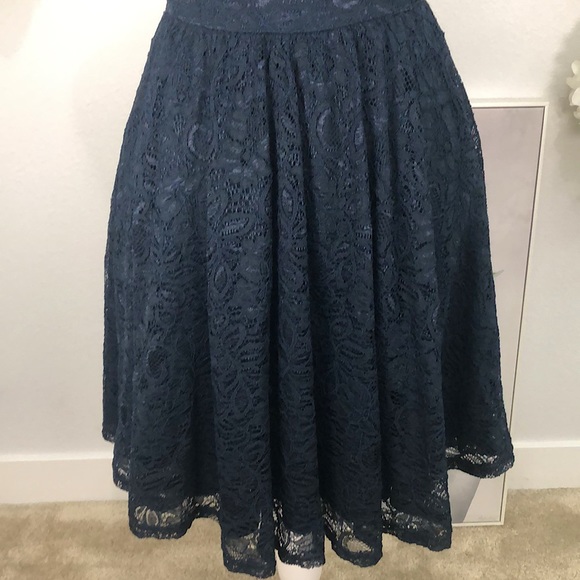 Soprano navy blue lace zipper up dress. Sz XS. New condition - Picture 3 of 8